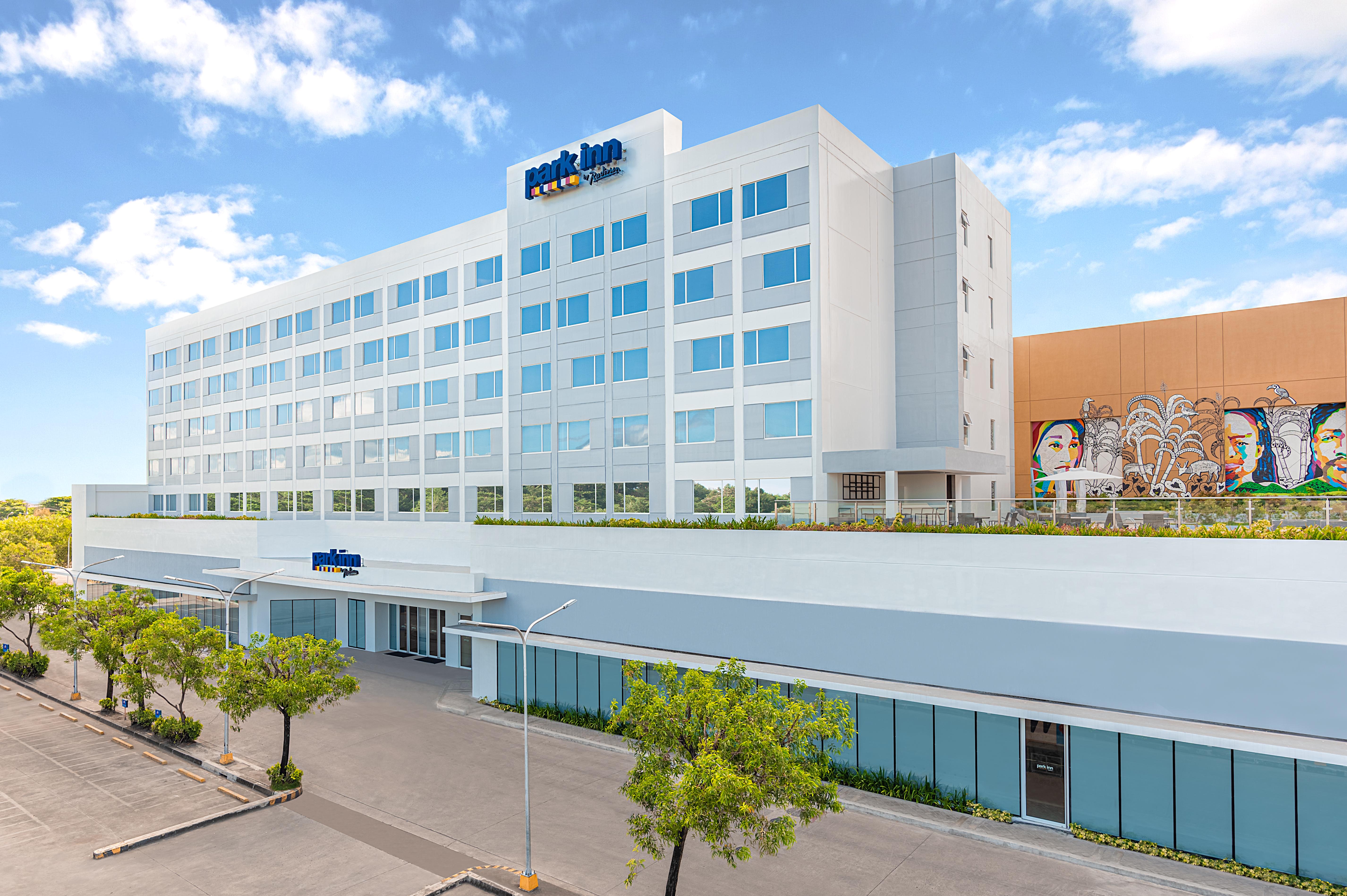 Park Inn By Radisson Bacolod Exterior photo